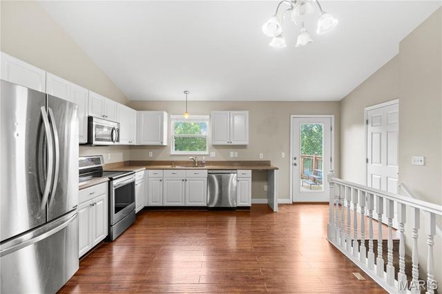 616 Stone Bend Trail, Wentzville, MO 63385