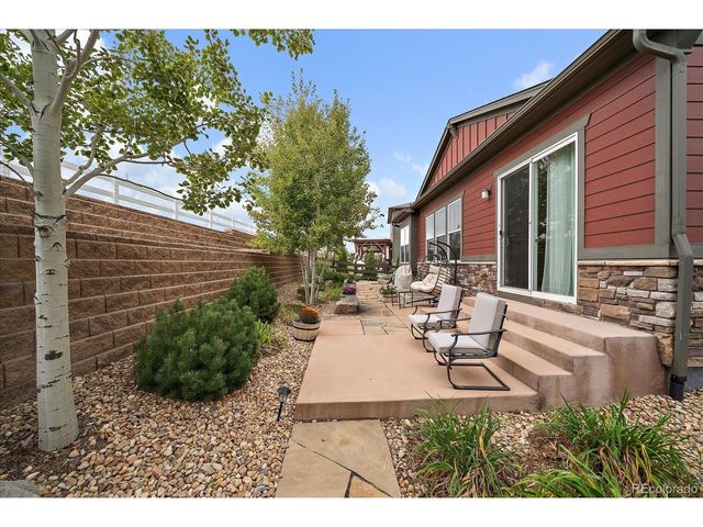 877 Stagecoach Dr, Lafayette, CO 80026