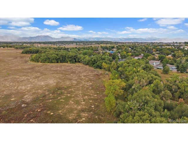 877 Stagecoach Dr, Lafayette, CO 80026