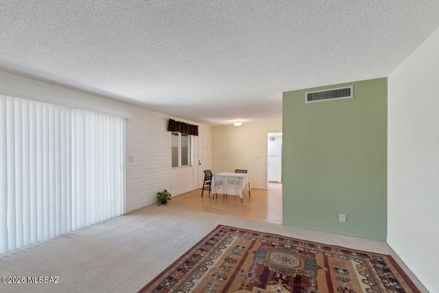 7070 E Calle Del Sol, Tucson, AZ 85710