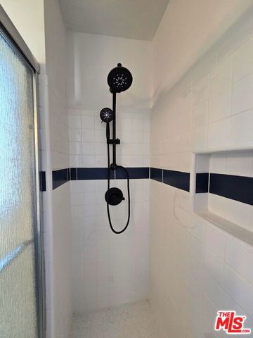 920 Westbourne Drive 10, West Hollywood, CA 90069