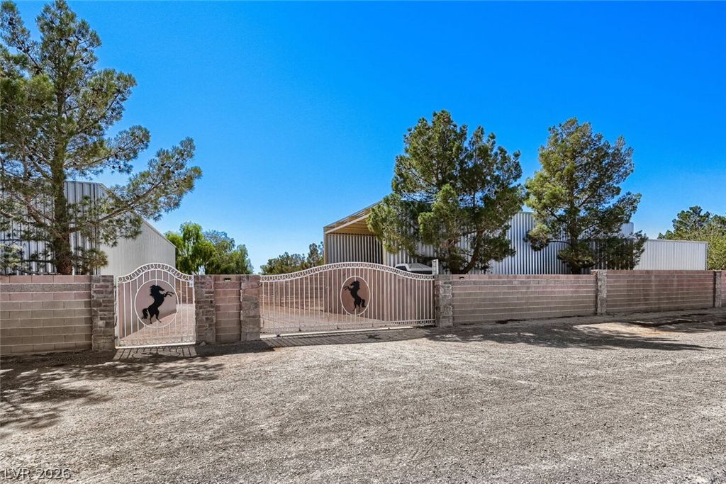 6325 West Iron Mountain Road, Las Vegas, NV 89131 — photo 4