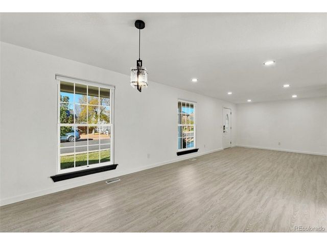 3224 W 11th Avenue Dr, Broomfield, CO 80020