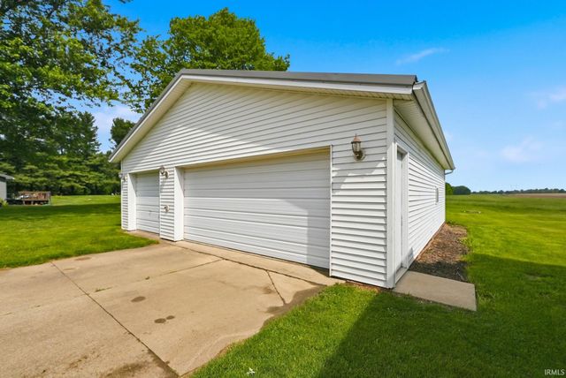 7391 SR 17 Road, Plymouth, IN 46563
