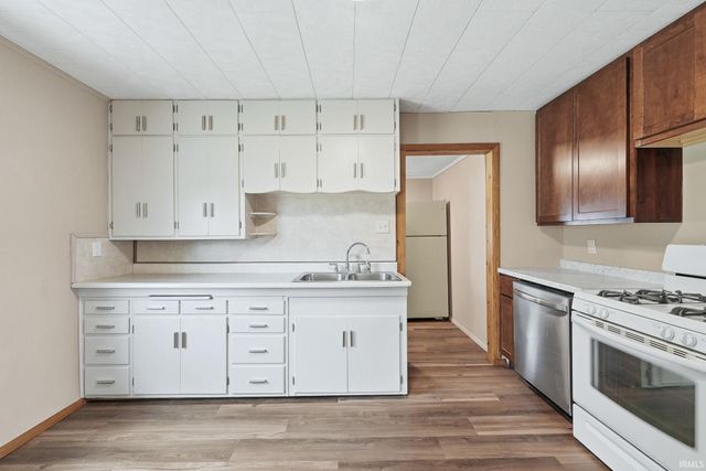 7391 SR 17 Road, Plymouth, IN 46563