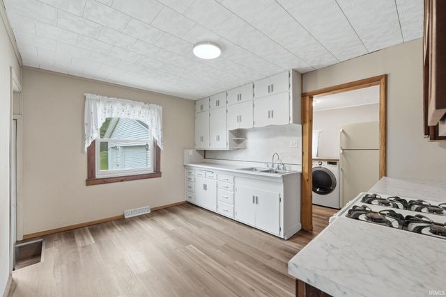 7391 SR 17 Road, Plymouth, IN 46563