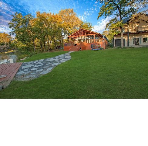 166 Indian Gap Road, Mabank, TX 75156