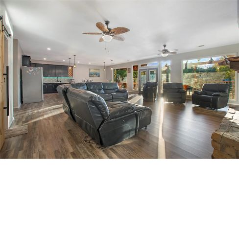 166 Indian Gap Road, Mabank, TX 75156
