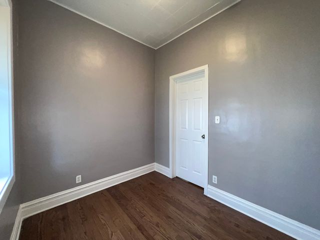 4815 S Elizabeth Street 1F, Chicago, IL 60609