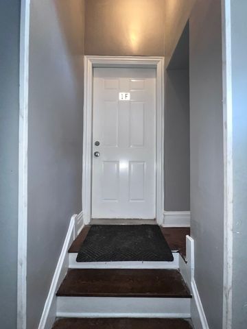 4815 S Elizabeth Street 1F, Chicago, IL 60609