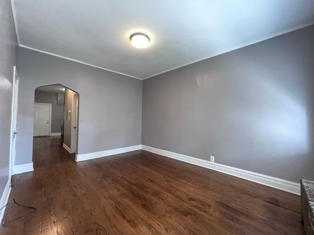4815 S Elizabeth Street 1F, Chicago, IL 60609
