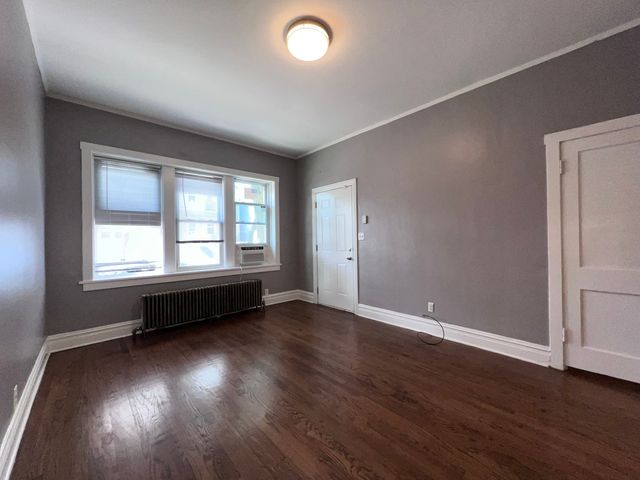 4815 S Elizabeth Street 1F, Chicago, IL 60609
