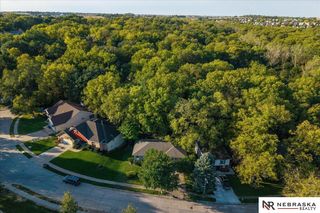 4407 Amos Gates Drive, Bellevue, NE 68123
