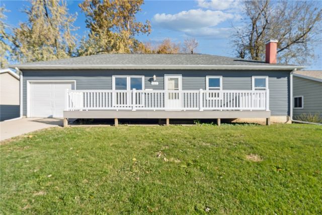 323 Norwick Road SW, Cedar Rapids, IA 52404