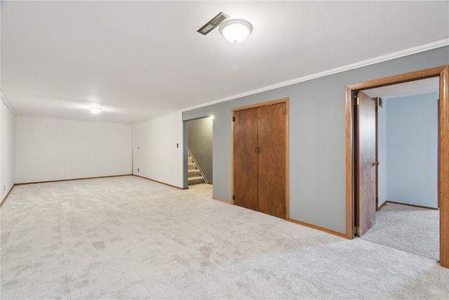 323 Norwick Road SW, Cedar Rapids, IA 52404