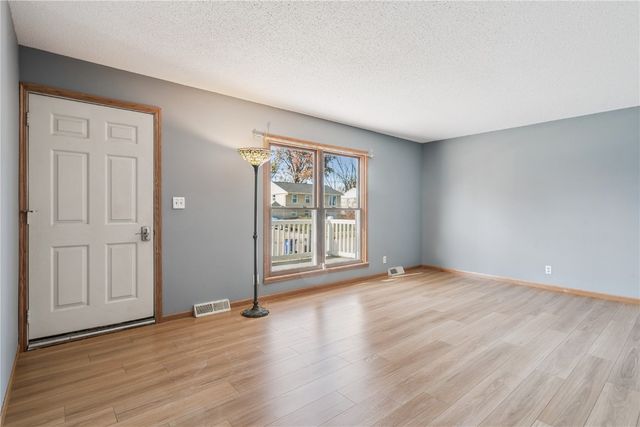 323 Norwick Road SW, Cedar Rapids, IA 52404