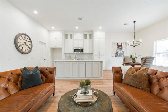 2224 NW 11th Street, Oklahoma City, OK 73107