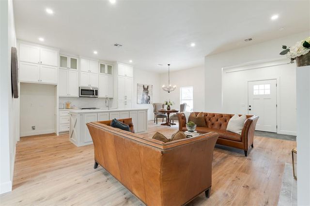 2224 NW 11th Street, Oklahoma City, OK 73107