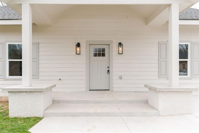 2224 NW 11th Street, Oklahoma City, OK 73107