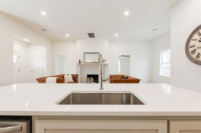 2224 NW 11th Street, Oklahoma City, OK 73107