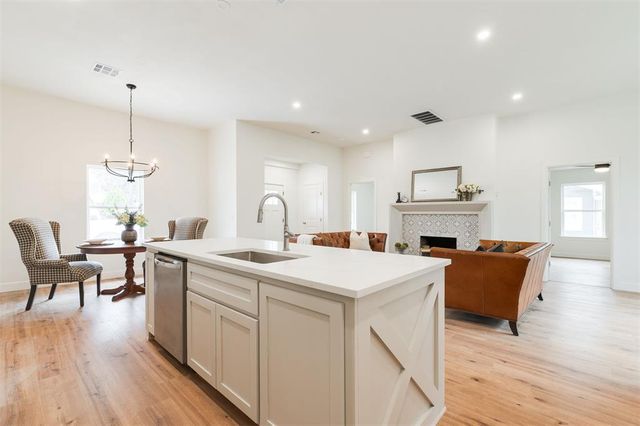 2224 NW 11th Street, Oklahoma City, OK 73107