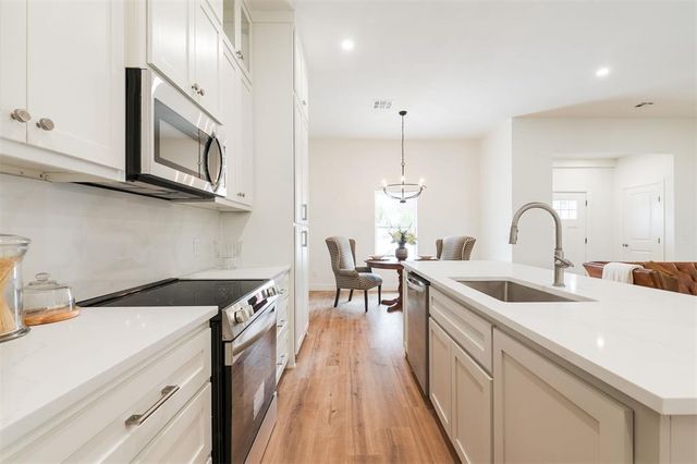 2224 NW 11th Street, Oklahoma City, OK 73107