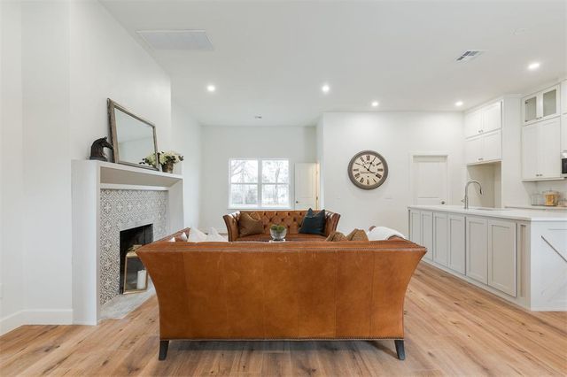 2224 NW 11th Street, Oklahoma City, OK 73107