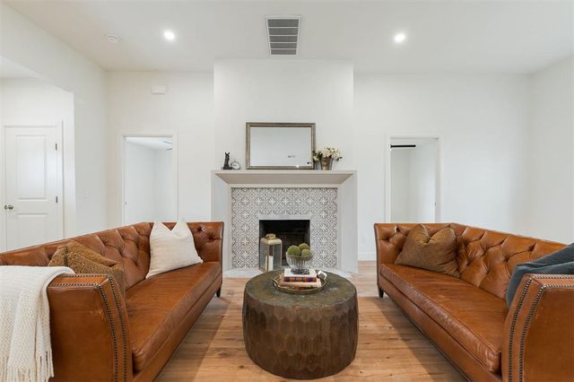 2224 NW 11th Street, Oklahoma City, OK 73107