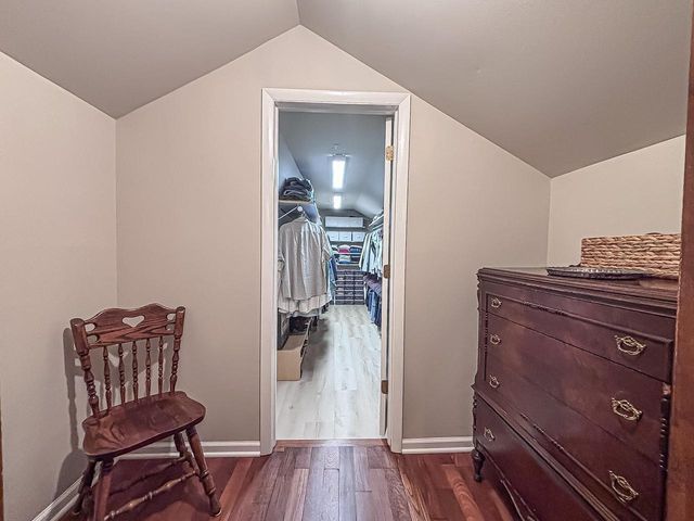 28812 Grove LANE, Waterford, WI 53185