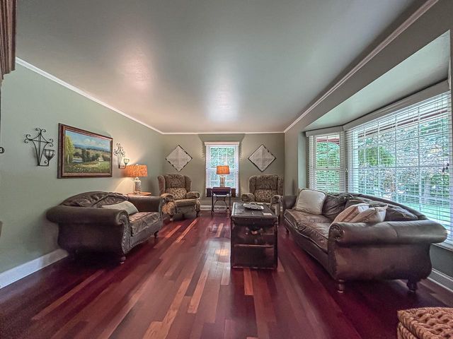28812 Grove LANE, Waterford, WI 53185