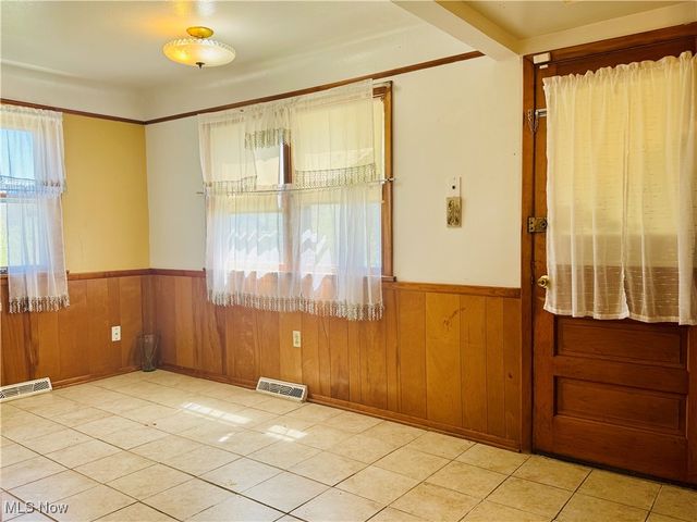 25911 Tryon Road, Oakwood Village, OH 44146