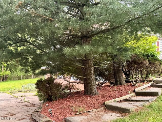 25911 Tryon Road, Oakwood Village, OH 44146