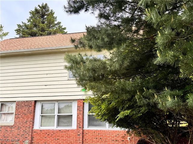 25911 Tryon Road, Oakwood Village, OH 44146