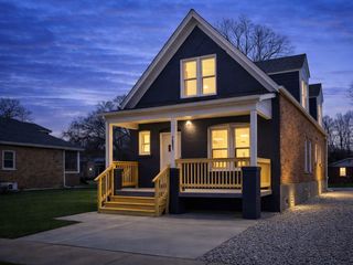 7521 S Parnell Avenue, Chicago, IL 60620