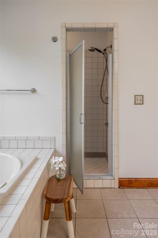 23 Boddington Court, Asheville, NC 28803