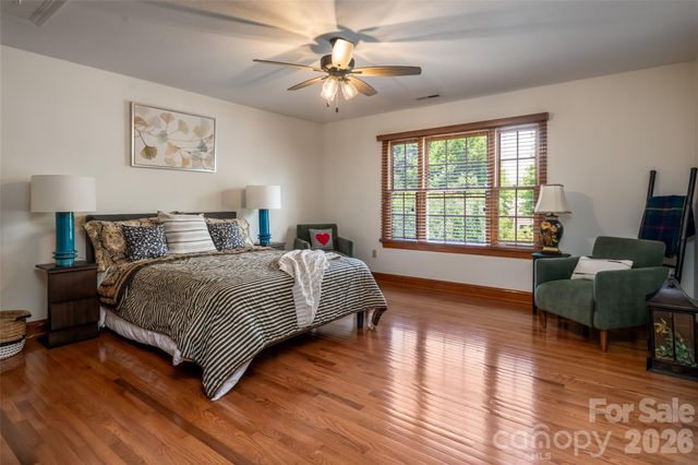 23 Boddington Court, Asheville, NC 28803