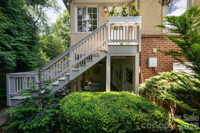 23 Boddington Court, Asheville, NC 28803