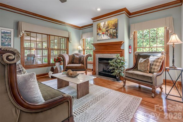 23 Boddington Court, Asheville, NC 28803