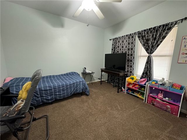 1235 Canyon Creek, College Station, TX 77840