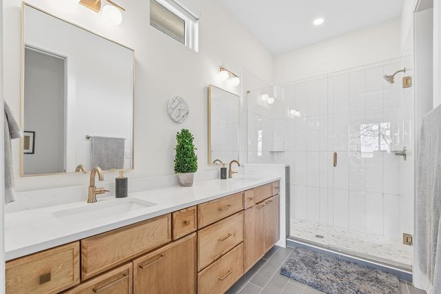 1525 N Shadow Rock Dr, Andover, KS 67002