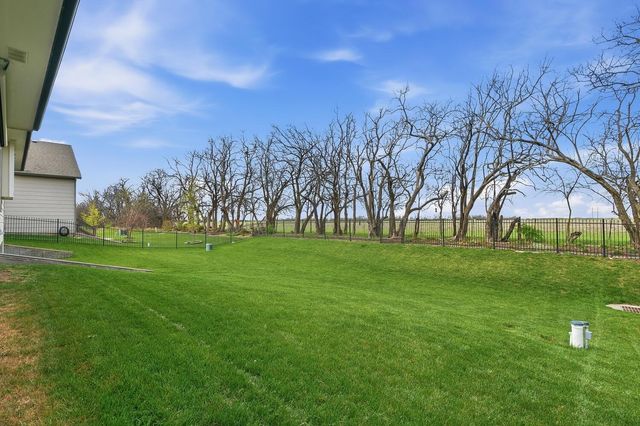 1525 N Shadow Rock Dr, Andover, KS 67002