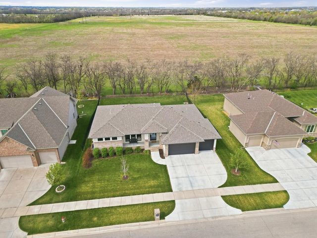 1525 N Shadow Rock Dr, Andover, KS 67002