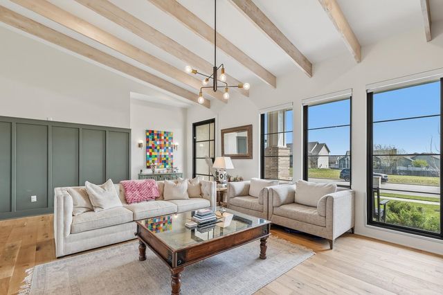 1525 N Shadow Rock Dr, Andover, KS 67002