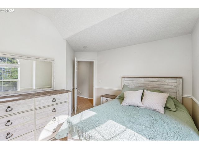 2600 COEUR D ALENE Dr, West Linn, OR 97068