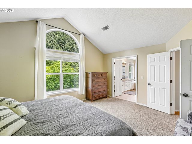 2600 COEUR D ALENE Dr, West Linn, OR 97068