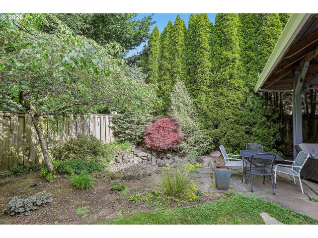 2600 COEUR D ALENE Dr, West Linn, OR 97068