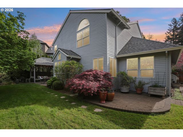 2600 COEUR D ALENE Dr, West Linn, OR 97068