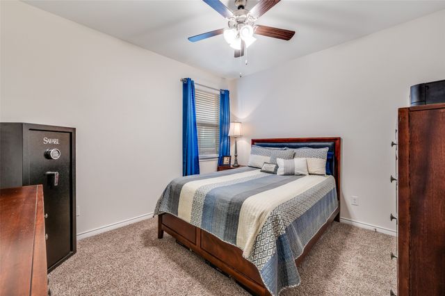 3227 Texas Trail, Aubrey, TX 76227