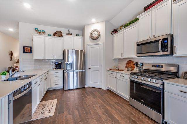 3227 Texas Trail, Aubrey, TX 76227