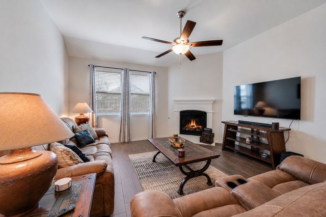 3227 Texas Trail, Aubrey, TX 76227